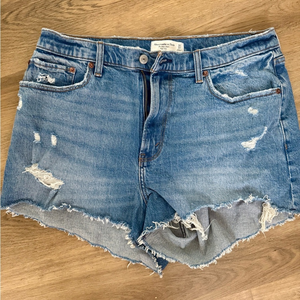Abercrombie & Fitch Light Blue distressed Jean Bermuda Shorts